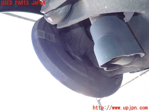 2UPJ-37374300]BMW 523i ツーリング(MT25)(F11)右リアナックルハブ 中古_m0003.jpg