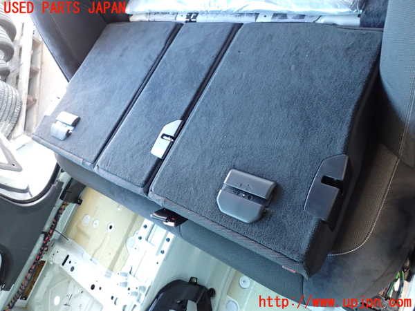 2UPJ-37377385]BMW 523i ツーリング(MT25)(F11)リアシート 中古_m0003.jpg