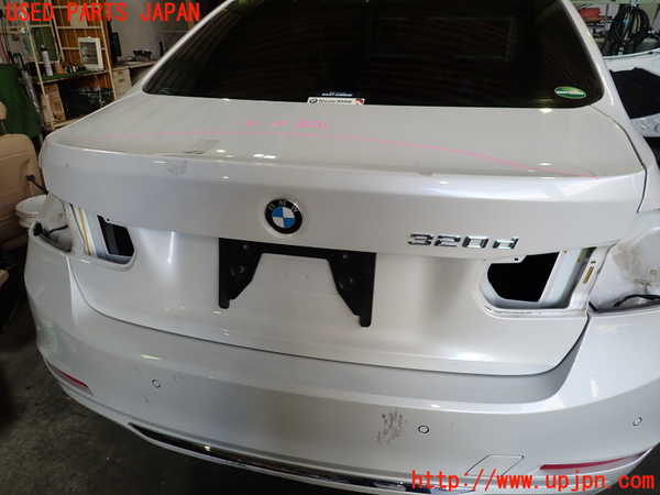 2UPJ-37381500]BMW 320d(3D20)(F30)トランク 中古_m0001.jpg