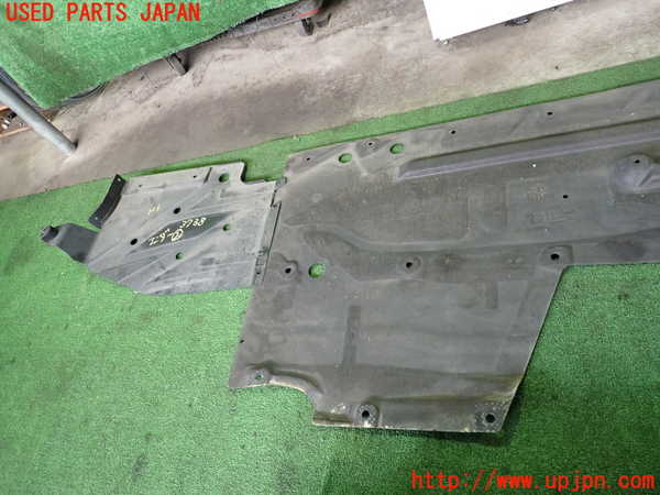 2UPJ-37381722]BMW 320d(3D20)(F30)アンダーカバー2 中古_m0003.jpg