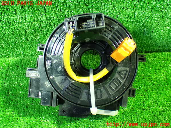 1UPJ-37396800]ヴォクシーハイブリッド(ノアハイブリッド)(ZWR80G)スパイラルケーブル(リール) 中古_m0001.jpg