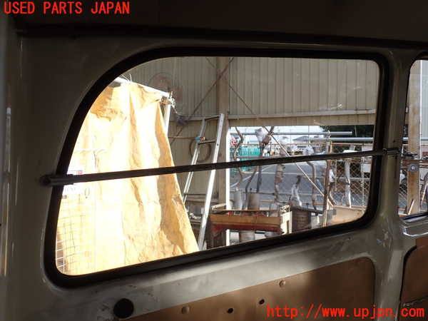 1UPJ-37401382]三菱ジープ(J36)左クォーターガラス ASAHI M214 中古_m0002.jpg
