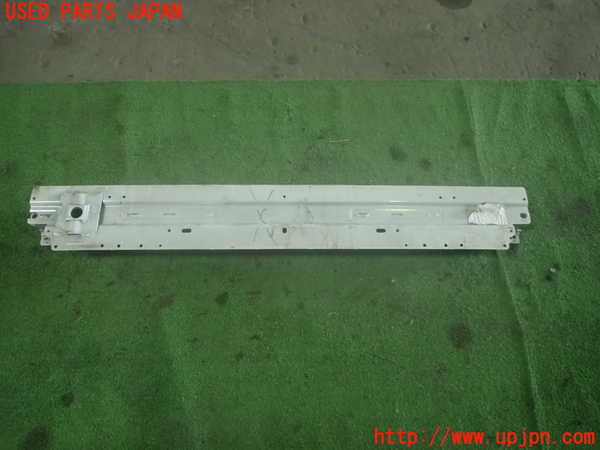 1UPJ-37411014]ジャガー・XF スポーツブレイク(JBS2XC)フロントバンパーホースメント 中古_m0001.jpg
