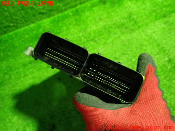 1UPJ-37416110]ジャガー・XF スポーツブレイク(JBS2XC)エンジンコンピューター 中古_m0003.jpg