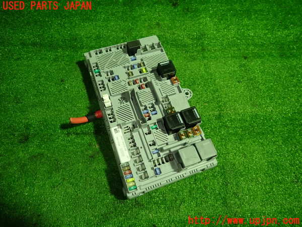 1UPJ-37416743]ジャガー・XF スポーツブレイク(JBS2XC)ヒューズボックス3 中古_m0001.jpg