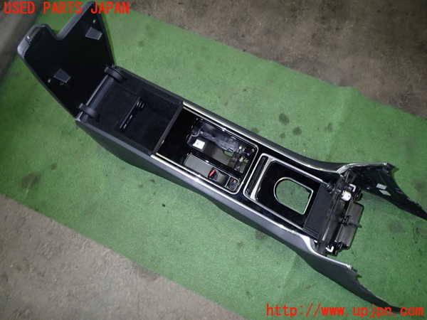 1UPJ-37417540]ジャガー・XF スポーツブレイク(JBS2XC)センターコンソール 中古_m0002.jpg