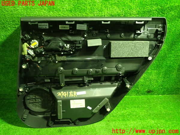 1UPJ-37411324]ジャガー・XF スポーツブレイク(JBS2XC)左後ドア内張り 中古_m0003.jpg