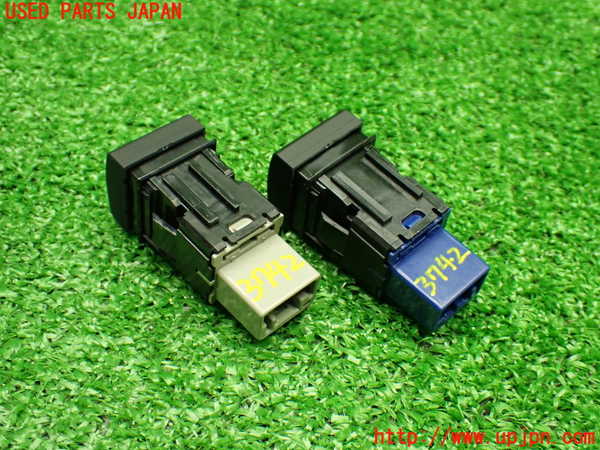 1UPJ-37426308]ソリオ バンディット(MA37S)スイッチ3 (INFO、ODO TRIP) 中古_m0003.jpg