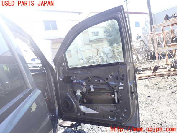 1UPJ-37431230]シボレー・サバーバン(型式不明)右前ドア ジャンク PILKINGTON M100 43R-001238_m0004.jpg