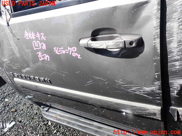 1UPJ-37431260]シボレー・サバーバン(型式不明)左前ドア ジャンク_m0002.jpg