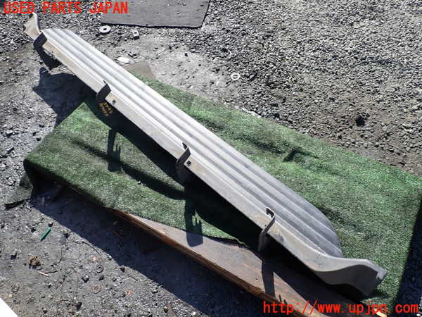 1UPJ-37431390]シボレー・サバーバン(型式不明)右サイドステップ 中古_m0001.jpg