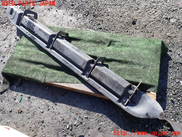 1UPJ-37431390]シボレー・サバーバン(型式不明)右サイドステップ 中古_m0002.jpg