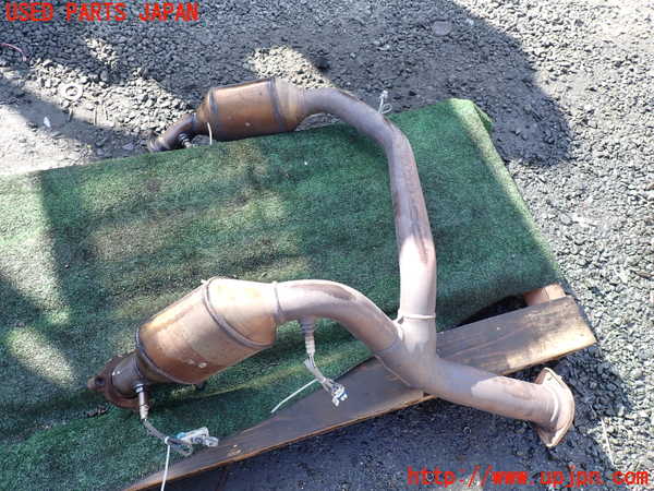 1UPJ-37432661]シボレー・サバーバン(型式不明)触媒1 中古_m0004.jpg