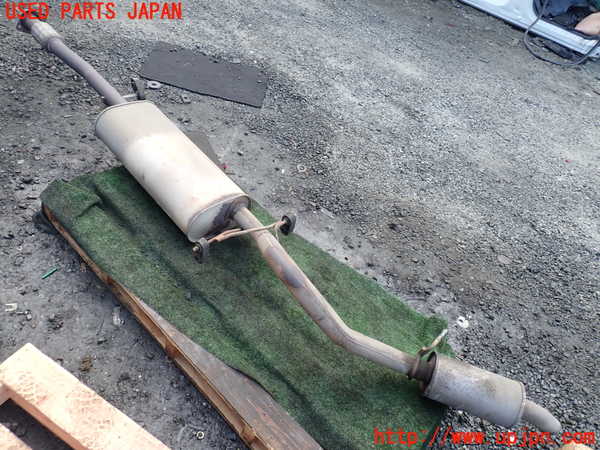 1UPJ-37432671]シボレー・サバーバン(型式不明)リアマフラー1 中古_m0001.jpg