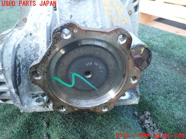 1UPJ-37434350]シボレー・サバ―バン(型式不明)フロントデフ 中古_m0003.jpg
