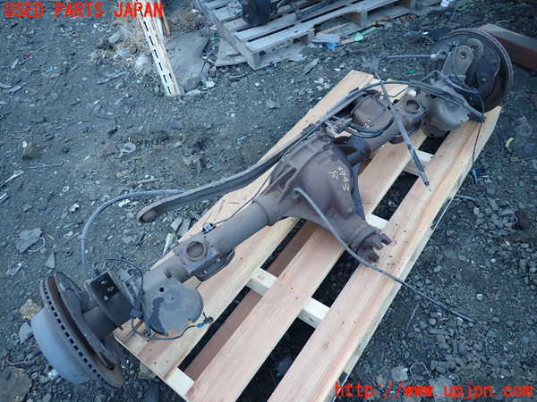 1UPJ-37434400]シボレー・サバーバン(型式不明)リアデフホーシング 中古_m0002.jpg