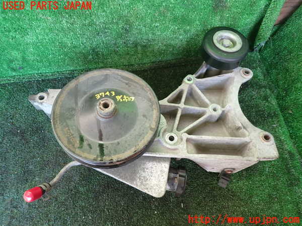 1UPJ-37434250]シボレー・サバ―バン(型式不明)パワステポンプ 中古_m0001.jpg