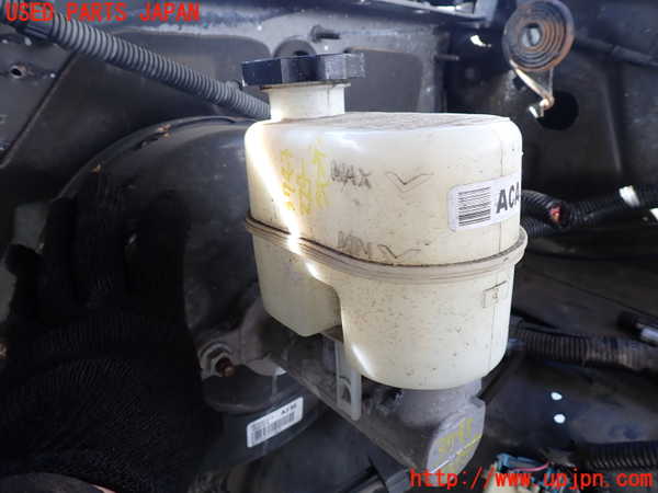 1UPJ-37434050]シボレー・サバーバン(型式不明)ブレーキマスターシリンダー 中古_m0001.jpg