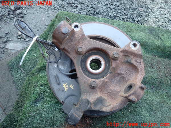 1UPJ-37434290]シボレー・サバーバン(型式不明)右フロントナックルハブ 中古_m0002.jpg