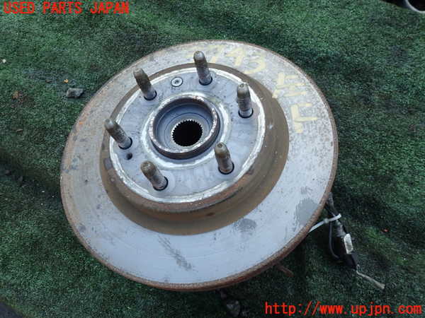 1UPJ-37434295]シボレー・サバ―バン(型式不明)左フロントナックルハブ 中古_m0001.jpg