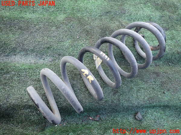 1UPJ-37435105]シボレー・サバーバン(型式不明)左リアスプリング 中古_m0001.jpg