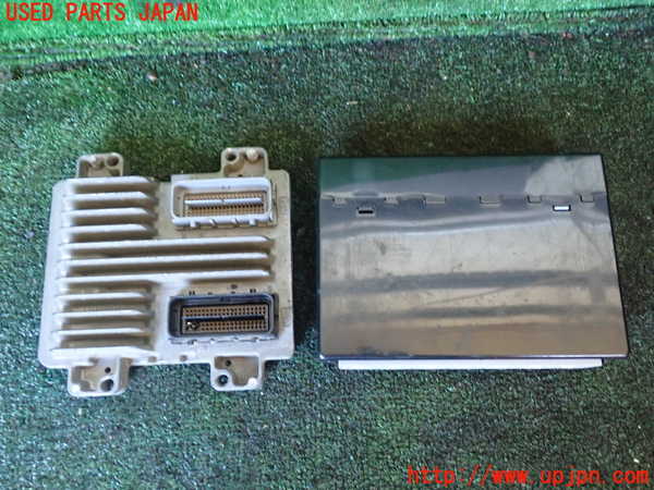 1UPJ-37436110]シボレー・サバーバン(型式不明)エンジンコンピューター 中古_m0004.jpg