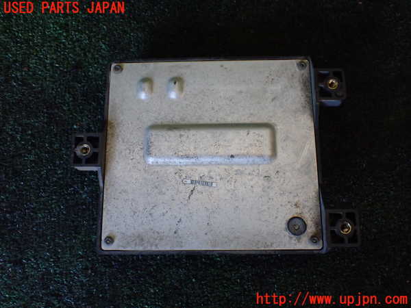 1UPJ-37436146]シボレー・サバーバン(型式不明)コンピューター1 中古 13501024_m0003.jpg
