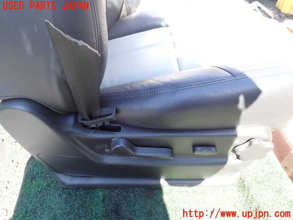1UPJ-37437065]シボレー・サバーバン(型式不明)助手席シート 中古_m0004.jpg