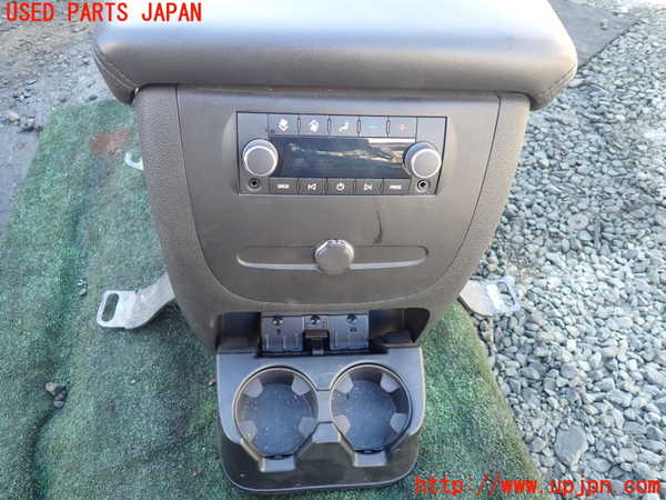 1UPJ-37437540]シボレー・サバーバン(型式不明)センターコンソール 中古_m0004.jpg