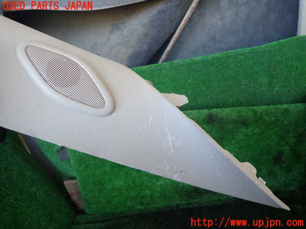 1UPJ-37437655]シボレー・サバーバン(型式不明)右フロントピラートリム 中古_m0002.jpg