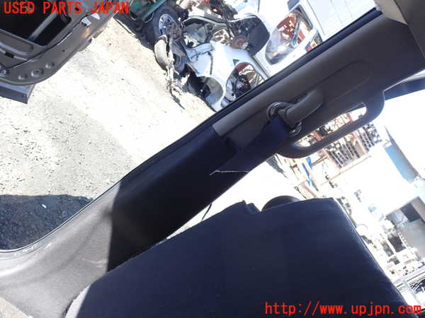 1UPJ-37437665]シボレー・サバーバン(型式不明)右センターピラートリム 中古_m0001.jpg