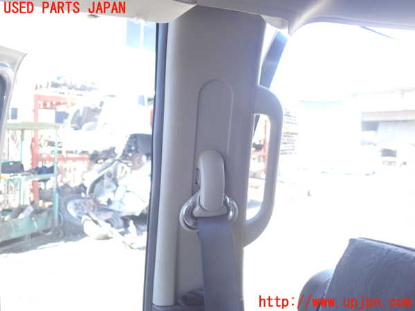 1UPJ-37437665]シボレー・サバーバン(型式不明)右センターピラートリム 中古_m0002.jpg