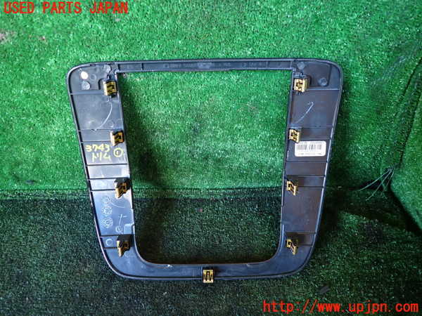 1UPJ-37437691]シボレー・サバーバン(型式不明)内装トリム類1 中古_m0002.jpg