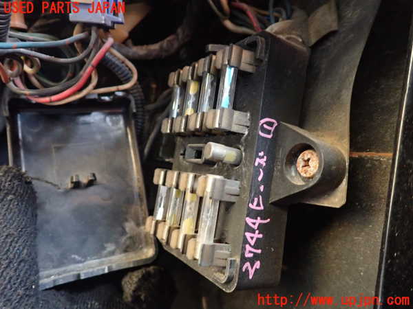 1UPJ-37446741]三菱ジープ(J53(改))ヒューズボックス1 中古_m0002.jpg