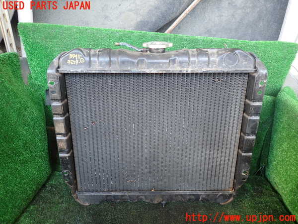 1UPJ-37452321]三菱ジープ(J54)ラジエーター1 中古_m0001.jpg