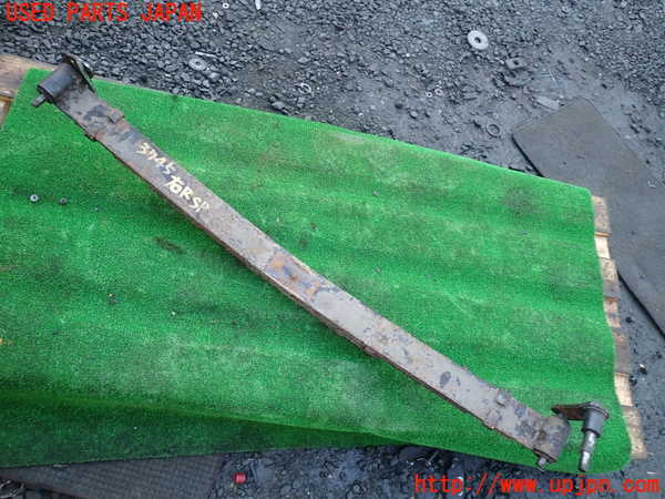 1UPJ-37455100]三菱ジープ(J54)右リアスプリング 【ジャンク】_m0001.jpg