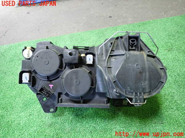 1UPJ-37461130]ジャガー・XJ(J72RA)右ヘッドライト HID 中古_m0002.jpg