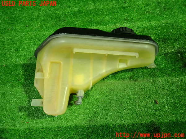 1UPJ-37462410]ジャガー・XJ(J72RA)ラジエータータンク 中古_m0002.jpg