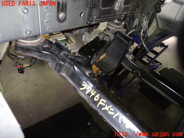 1UPJ-37465285]ジャガー・XJ(J72RA)フロントメンバー 中古_m0003.jpg