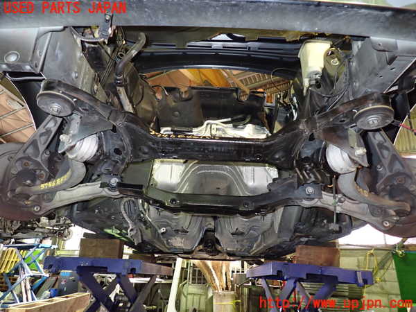 1UPJ-37465285]ジャガー・XJ(J72RA)フロントメンバー 中古_m0004.jpg