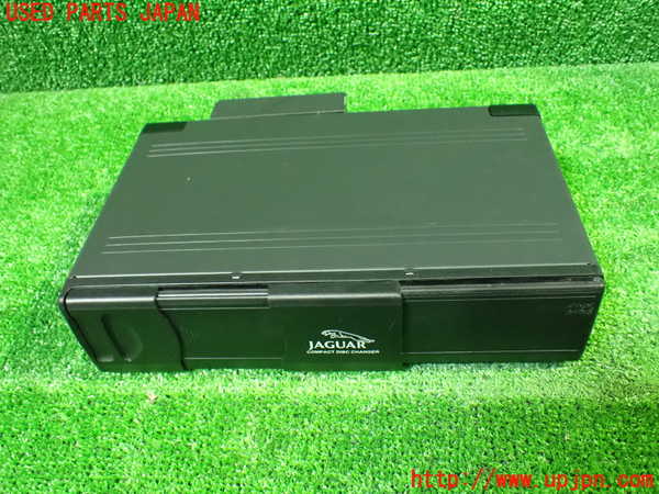 1UPJ-37466505]ジャガー・XJ(J72RA)CDチェンジャー 中古_m0001.jpg