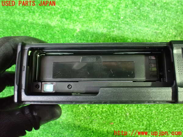 1UPJ-37466505]ジャガー・XJ(J72RA)CDチェンジャー 中古_m0002.jpg