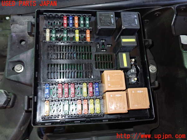 1UPJ-37466742]ジャガー・XJ(J72RA)ヒューズボックス2 中古_m0002.jpg