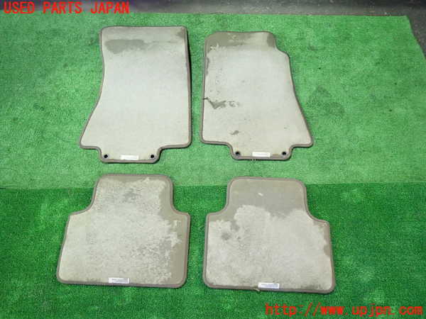 1UPJ-37467800]ジャガー・XJ(J72RA)フロアマット 中古_m0002.jpg