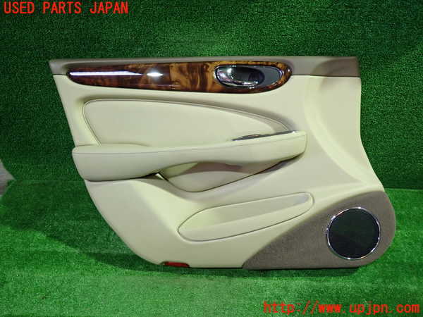 1UPJ-37461264]ジャガー・XJ(J72RA)左前ドア内張り 中古_m0001.jpg