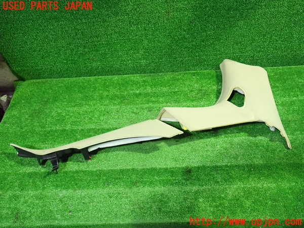 1UPJ-37467675]ジャガー・XJ(J72RA)右リアピラートリム 中古_m0001.jpg