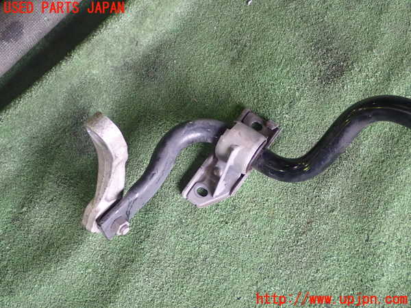 1UPJ-37475440]ベンツ C220 d(205014)(W205)フロントスタビライザー 中古_m0003.jpg