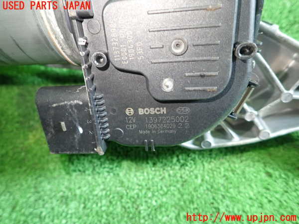 1UPJ-37476770]ベンツ C220 d(205014)(W205)フロントワイパーモーター 中古_m0003.jpg