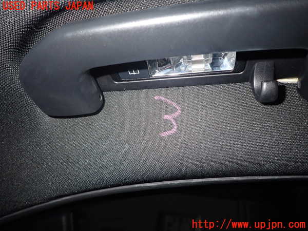 1UPJ-37476413]ベンツ C220 d(205014)(W205)ルームランプ3 (2列目左) 中古_m0001.jpg