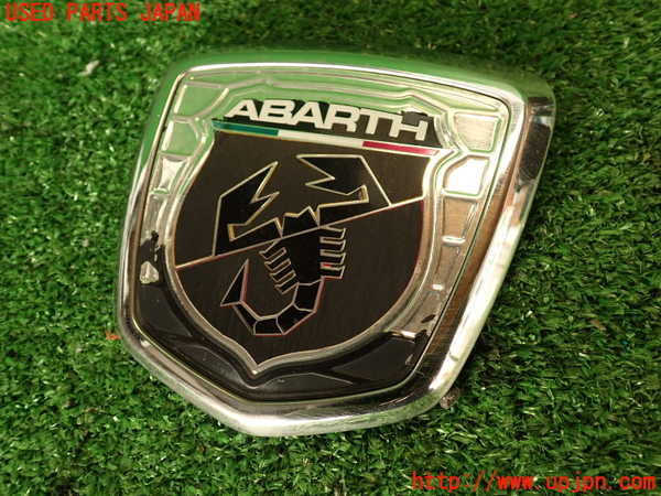 2UPJ-37501632]アバルト・595(312142)エンブレム2 中古_m0001.jpg